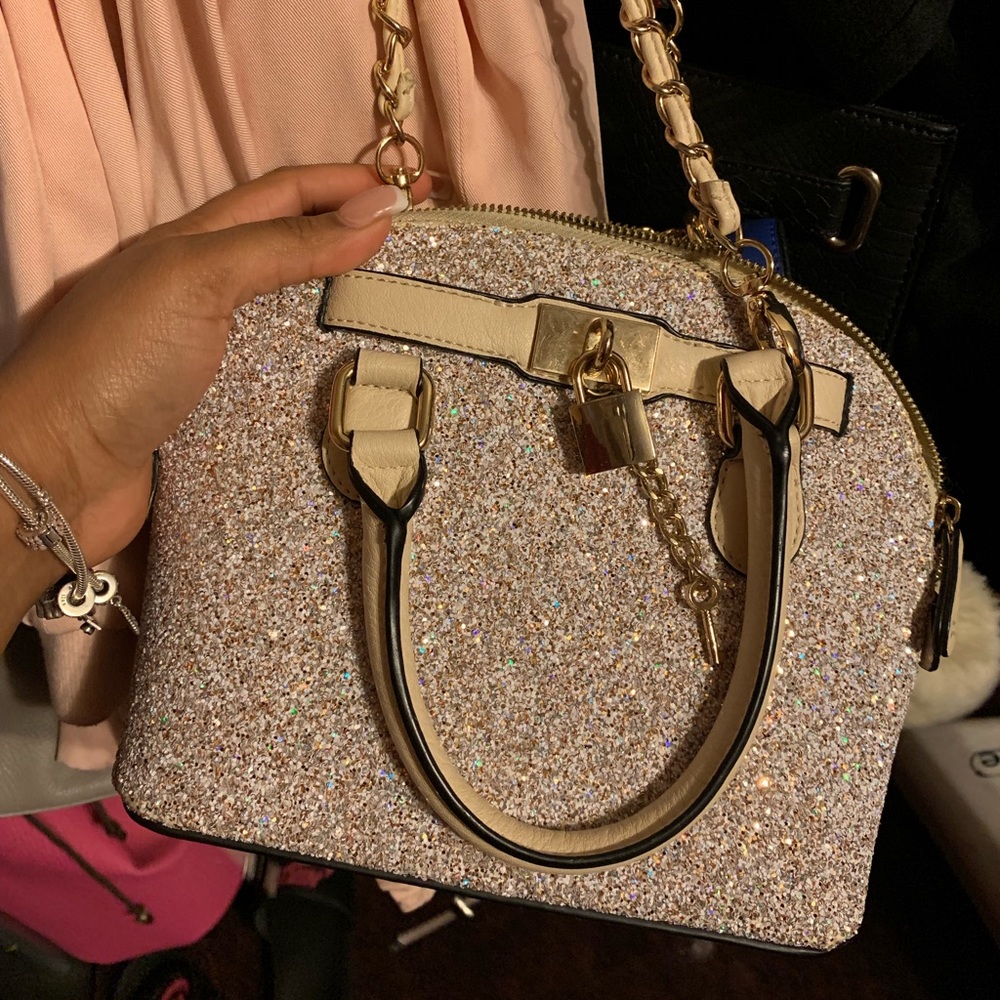 Sequin purse VERY GOOD CONDITION WORN TWICE